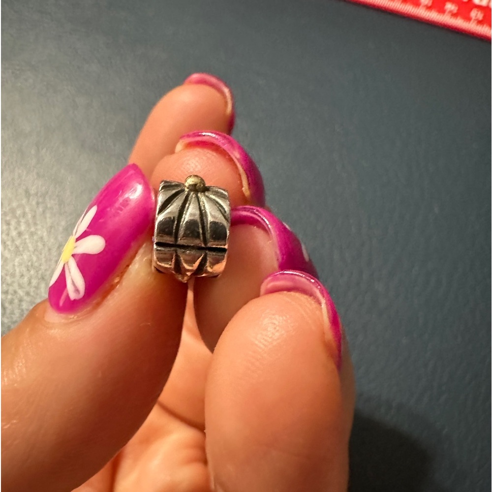 Pandora clip on star charm - Picture 2 of 4